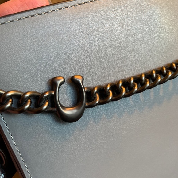 Authentic COACH 1941 Calf leather chain logo zip top Crosby - Picture 9 of 16